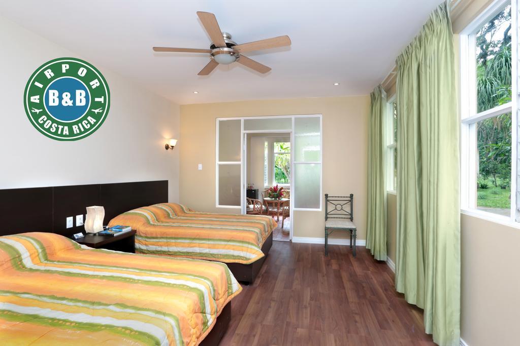Airport Costa Rica B&B Rio Segundo Ruang foto